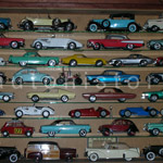 коллекция моделей автомобилей